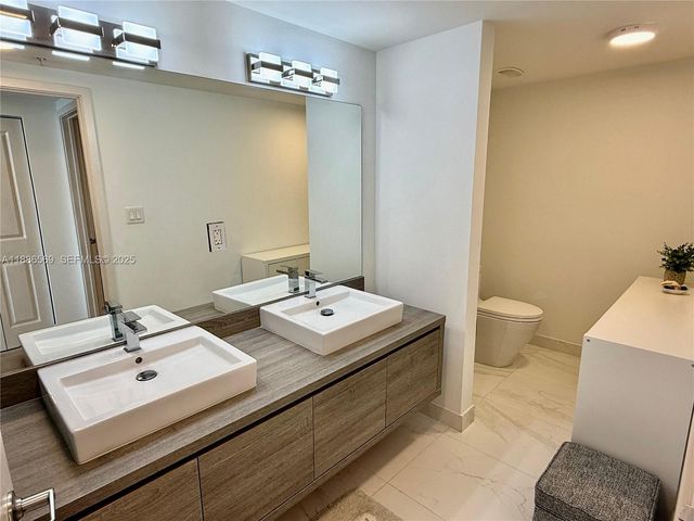 400 Sunny Isles Boulevard 916, Sunny Isles Beach, FL 33160