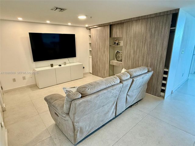 400 Sunny Isles Boulevard 916, Sunny Isles Beach, FL 33160