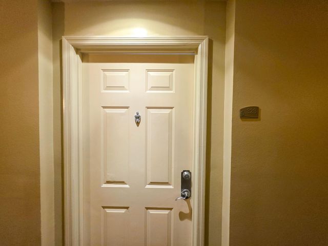 806 E Windward Way 323, Lantana, FL 33462