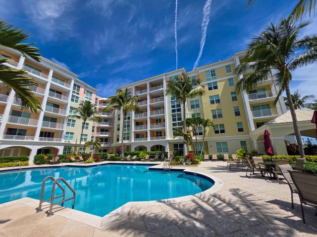 806 E Windward Way 323, Lantana, FL 33462