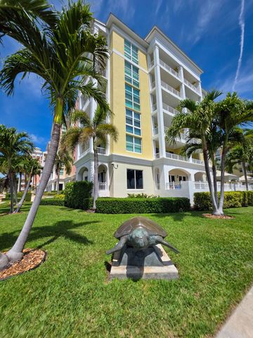 806 E Windward Way 323, Lantana, FL 33462