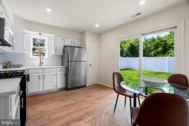 265 LAFAYETTE DR, Swedesboro, NJ 08085