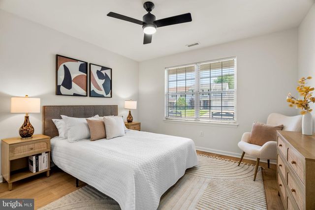 265 LAFAYETTE DR, Swedesboro, NJ 08085