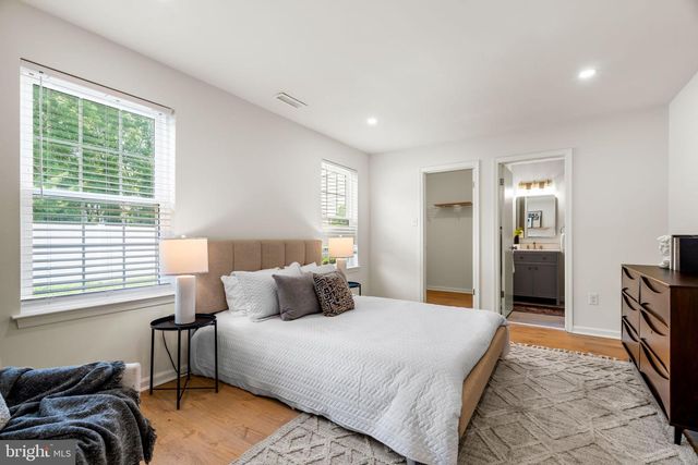 265 LAFAYETTE DR, Swedesboro, NJ 08085