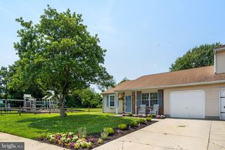 265 LAFAYETTE DR, Swedesboro, NJ 08085