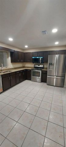 5669 BRECKENRIDGE CIRCLE, Orlando, FL 32818