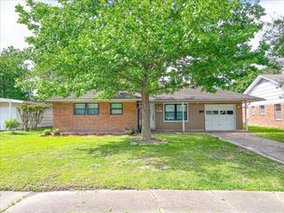 6817 Hendon Lane, Houston, TX 77074