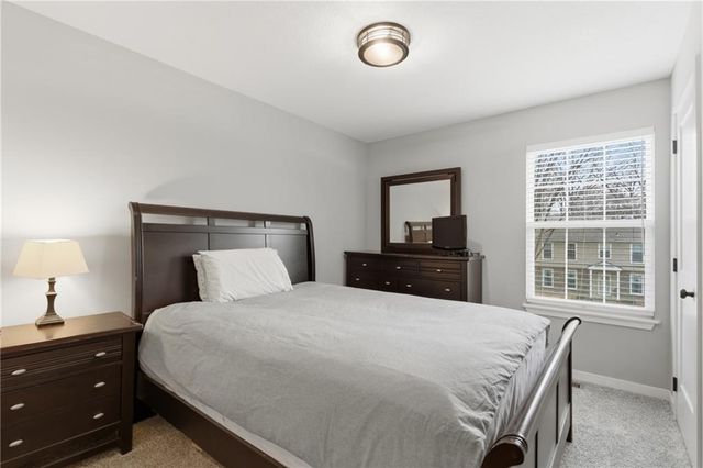 408 NW 40 Street, Kansas City, MO 64116