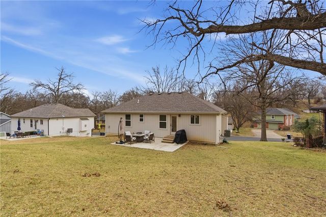 408 NW 40 Street, Kansas City, MO 64116