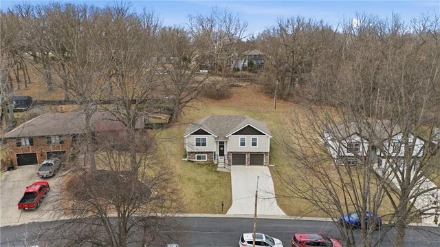 408 NW 40 Street, Kansas City, MO 64116