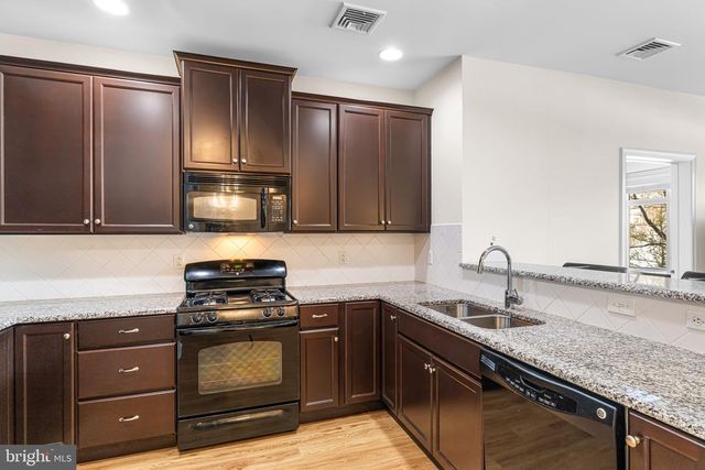 274 CARSON TER, Huntingdon Valley, PA 19006