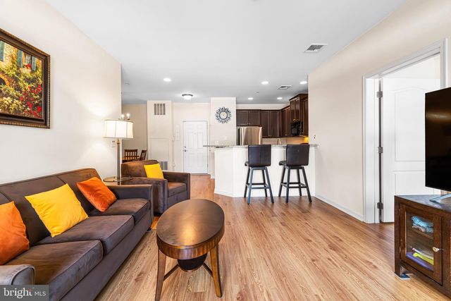 274 CARSON TER, Huntingdon Valley, PA 19006