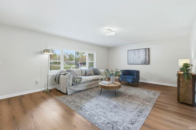 3905 Fernbank Drive, Fort Wayne, IN 46815