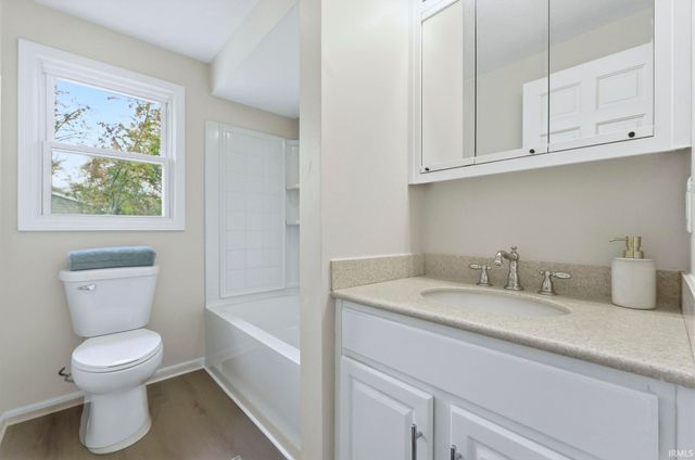 3905 Fernbank Drive, Fort Wayne, IN 46815