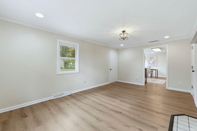 3905 Fernbank Drive, Fort Wayne, IN 46815