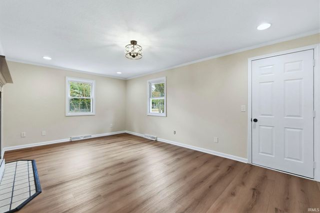 3905 Fernbank Drive, Fort Wayne, IN 46815