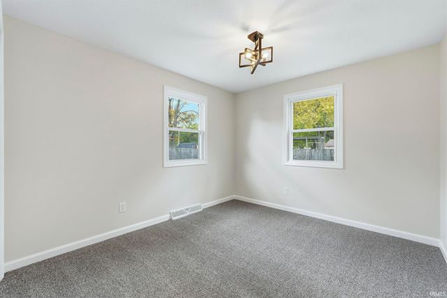 3905 Fernbank Drive, Fort Wayne, IN 46815