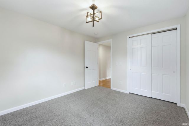 3905 Fernbank Drive, Fort Wayne, IN 46815