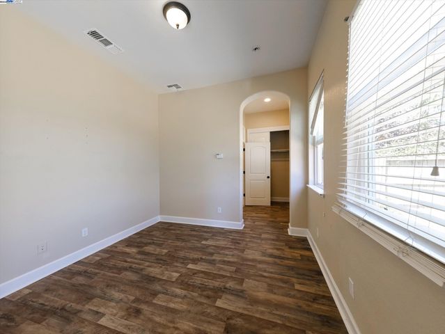 9216 Hallmark Pl, Vallejo, CA 94591