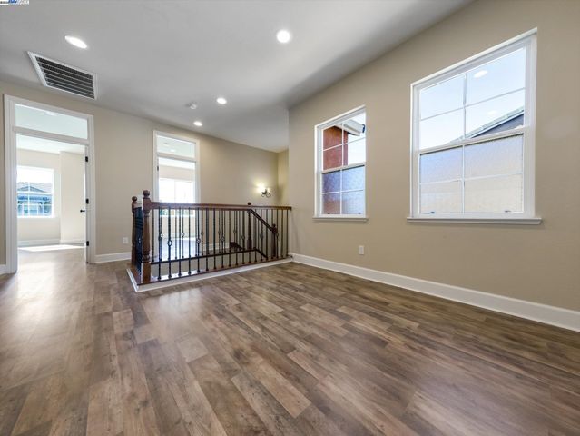 9216 Hallmark Pl, Vallejo, CA 94591