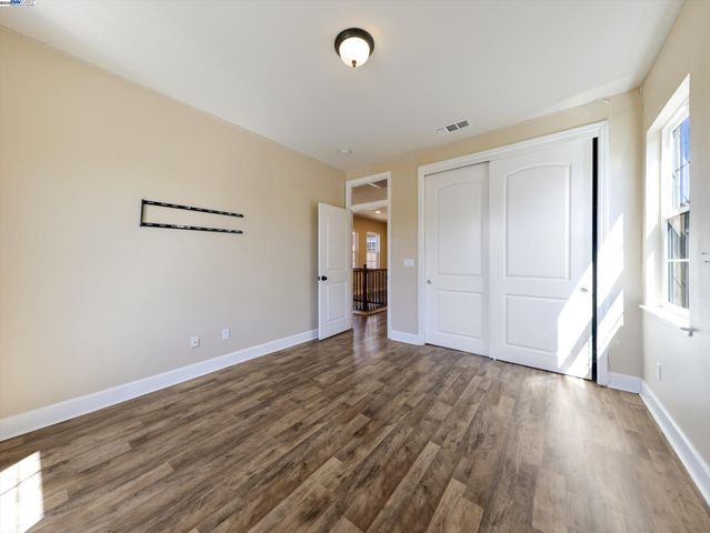 9216 Hallmark Pl, Vallejo, CA 94591