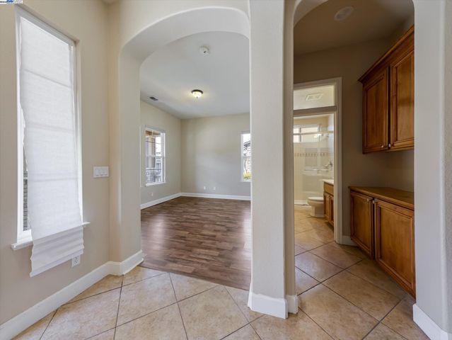 9216 Hallmark Pl, Vallejo, CA 94591