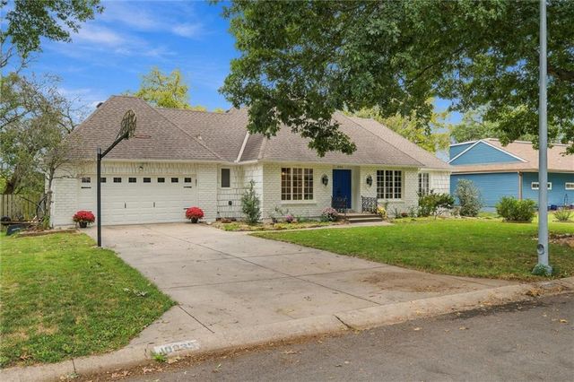 10935 Lydia Avenue, Kansas City, MO 64131