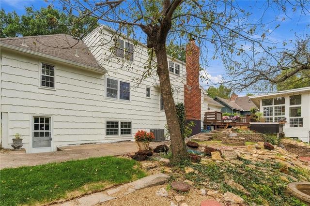 10935 Lydia Avenue, Kansas City, MO 64131