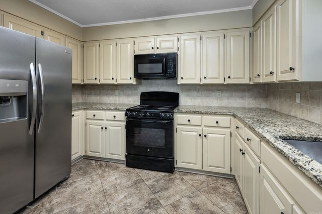 104 Stately Point, Hot Springs, AR 71913