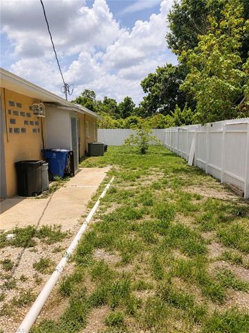 257 Evergreen RD, North Fort Myers, FL 33903