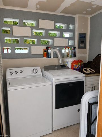 257 Evergreen RD, North Fort Myers, FL 33903