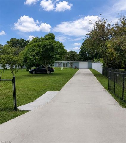 257 Evergreen RD, North Fort Myers, FL 33903