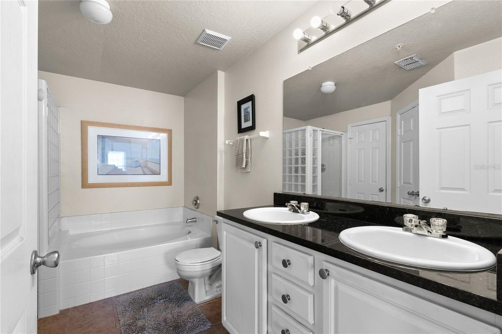 Image 17 of property listing at 501 KNIGHTS RUN AVENUE 1310, Tampa, FL 33602