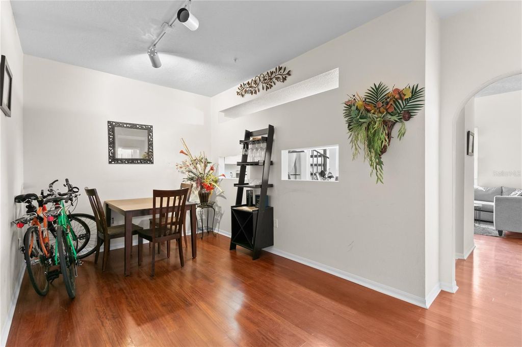 Image 3 of property listing at 501 KNIGHTS RUN AVENUE 1310, Tampa, FL 33602