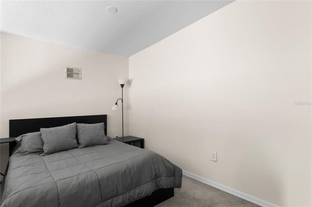 Image 22 of property listing at 501 KNIGHTS RUN AVENUE 1310, Tampa, FL 33602