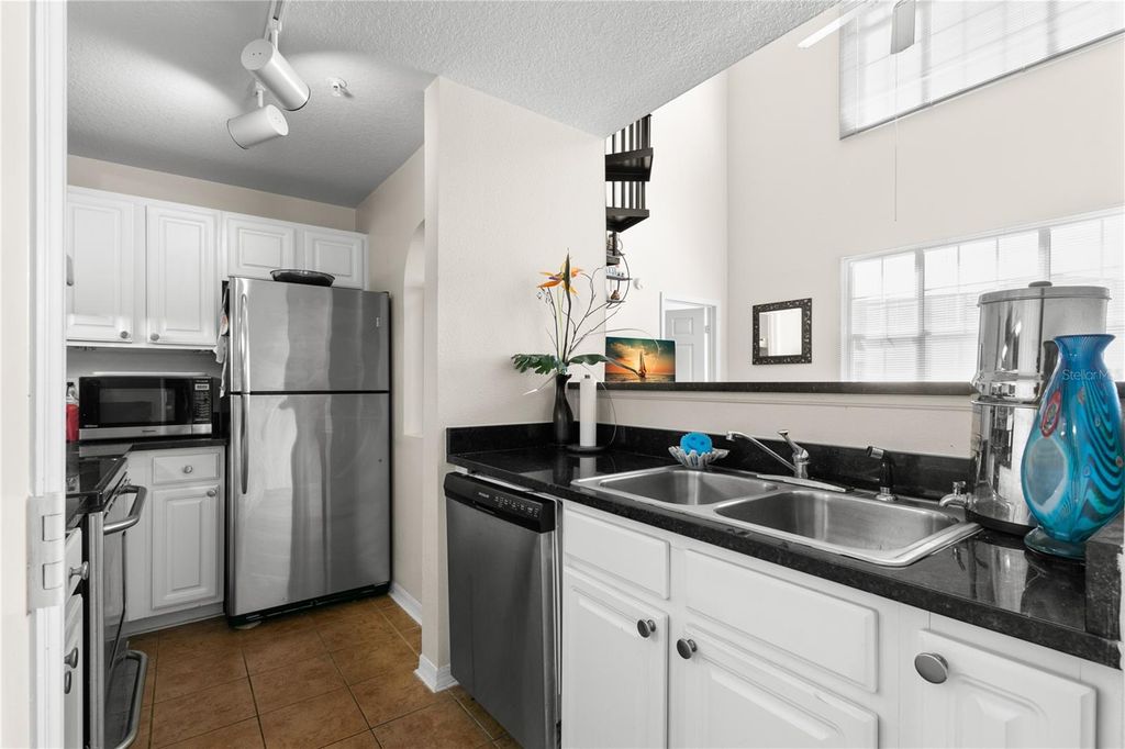 Image 6 of property listing at 501 KNIGHTS RUN AVENUE 1310, Tampa, FL 33602