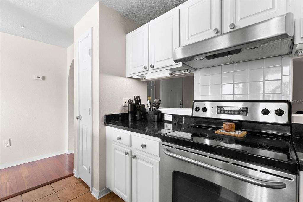 Image 7 of property listing at 501 KNIGHTS RUN AVENUE 1310, Tampa, FL 33602