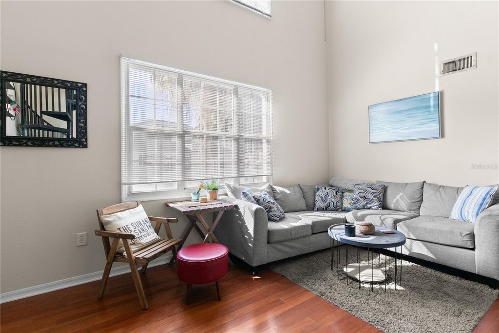 Image 10 of property listing at 501 KNIGHTS RUN AVENUE 1310, Tampa, FL 33602