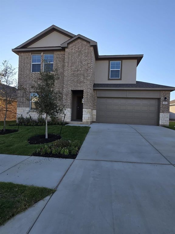 1921 Marlin Spike DR, Leander, TX 78641