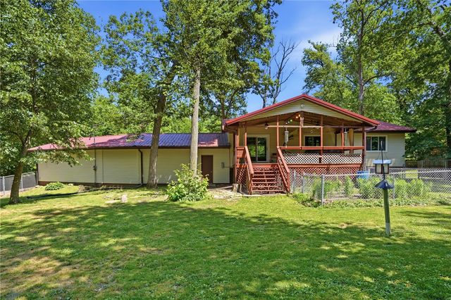 1145 Vogt Street, Robins, IA 52325