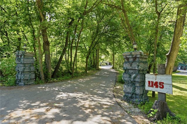 1145 Vogt Street, Robins, IA 52325