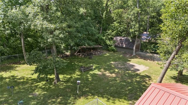 1145 Vogt Street, Robins, IA 52325