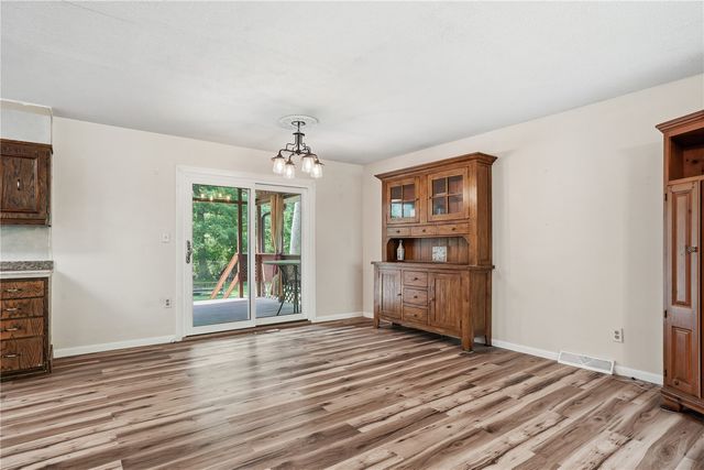 1145 Vogt Street, Robins, IA 52325
