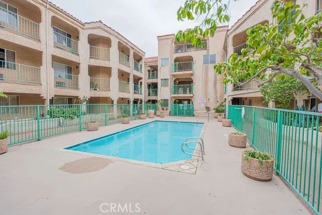 6100 Rugby Avenue 105, Huntington Park, CA 90255