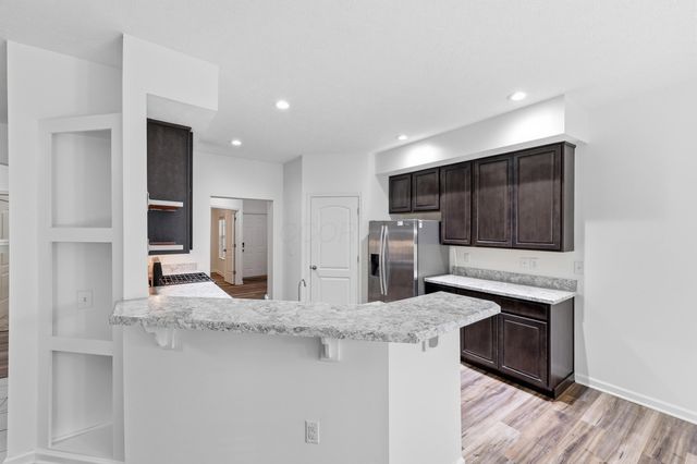 780 Redwood Lane, Lewis Center, OH 43035