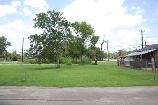 1002 Rufus Street, Richmond, TX 77469