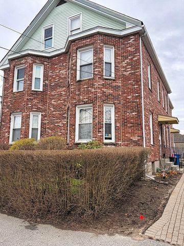 12-14 Mckenn St 4, Waltham, MA 02453