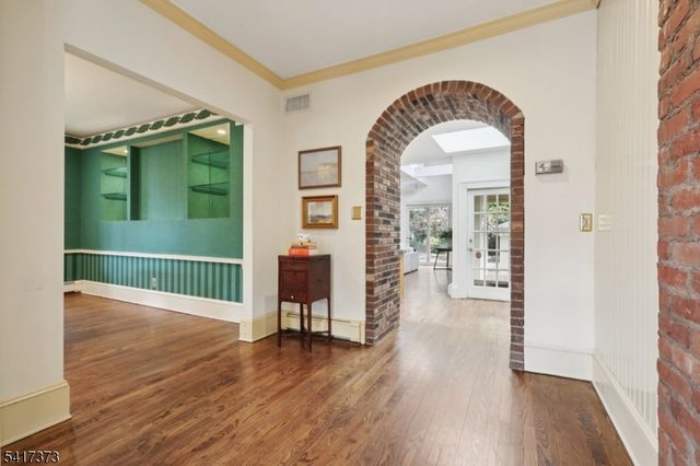 167 Hobart Ave, Millburn Twp., NJ 07078