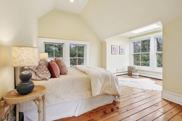 167 Hobart Ave, Millburn Twp., NJ 07078