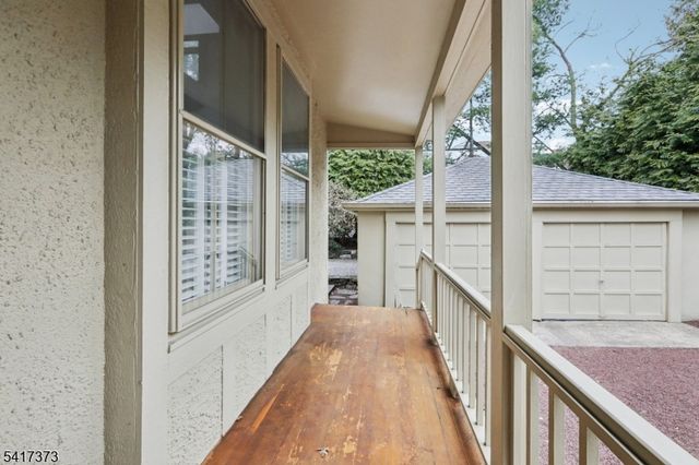 167 Hobart Ave, Millburn Twp., NJ 07078